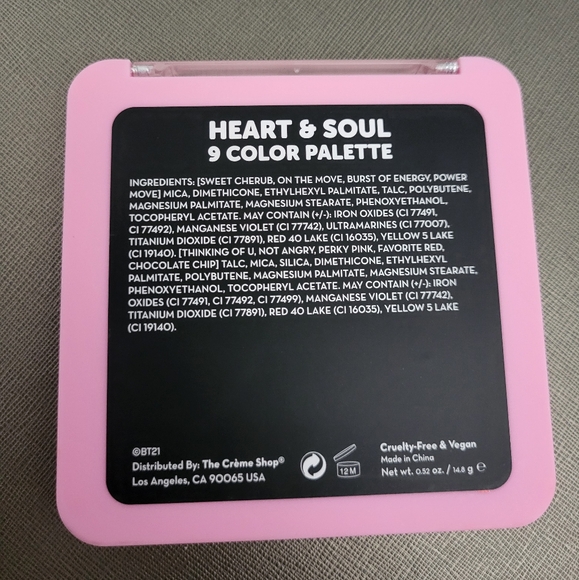 The Crème Shop BT21:HEART & SOUL Eyeshadow Palette COOKY BTS - Picture 6 of 7